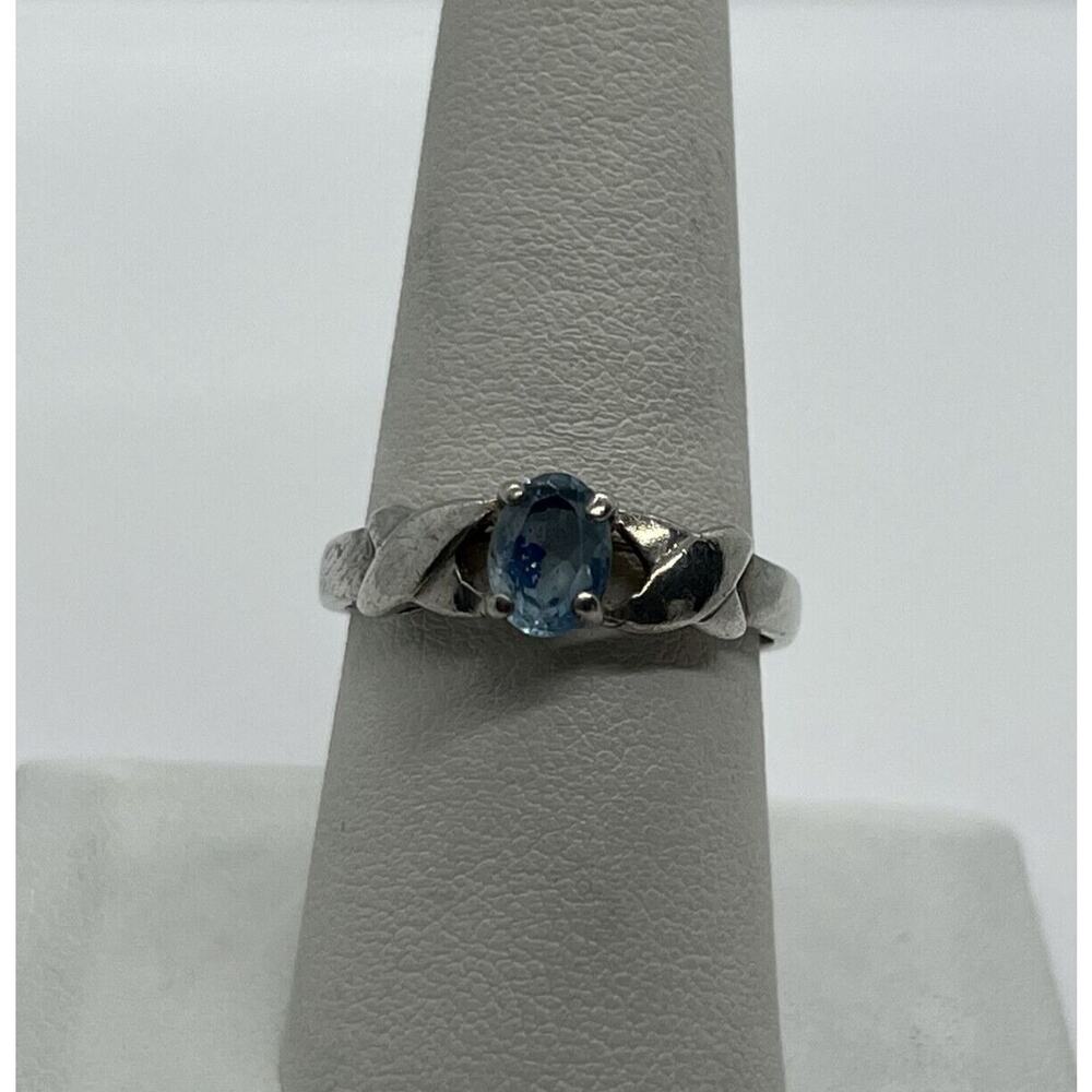 925 Sterling Silver & Topaz Ring Size 8